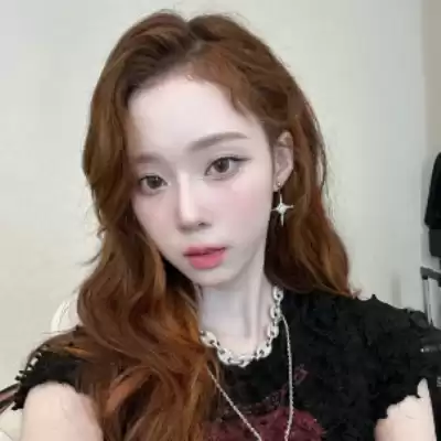 仰映容